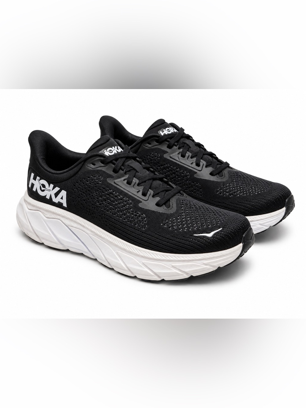 HOKA Arahi 7 Wide Women’s 9 Black White Running Shoes